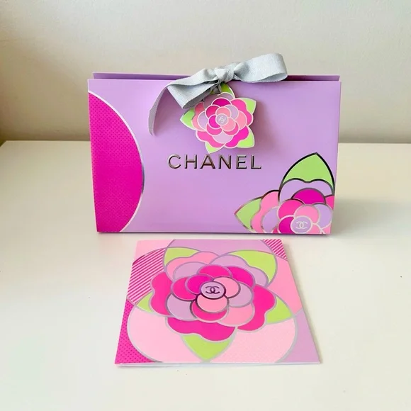 CHANEL Gift Bag Limited Edition w/ ribbon,tissue paper, camilla charm - Picture 2 of 10